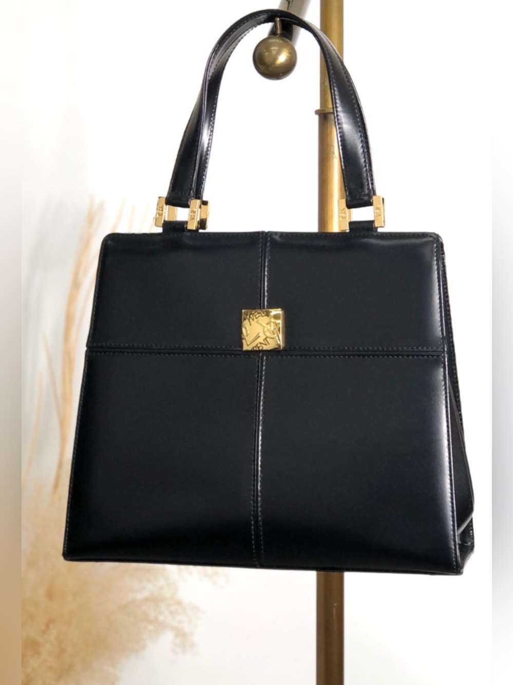 Yves Saint Laurent 



 Leather Top-Handle Satchel with Gold Hardware